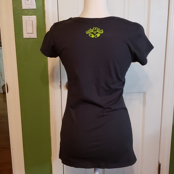 Made You Look Halloween t-shirt - Picture 2 of 4